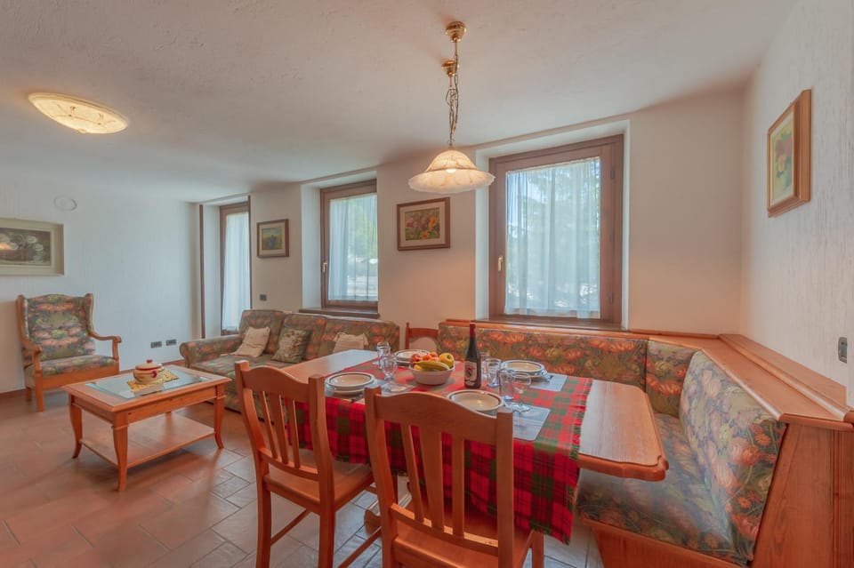 CHALET PONTAL 6 - Relax e vista sulle montagne - COUR 0143 Apartment in Courmayeur