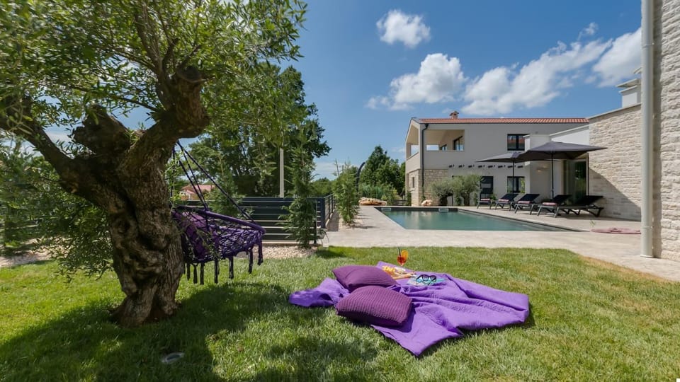 Property building, Garden, Seating area, Swimming pool