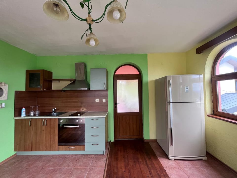 BRUNETTE BEAUTIES Guesthouse & Studio Sinemorets Bed and Breakfast in Burgas Province