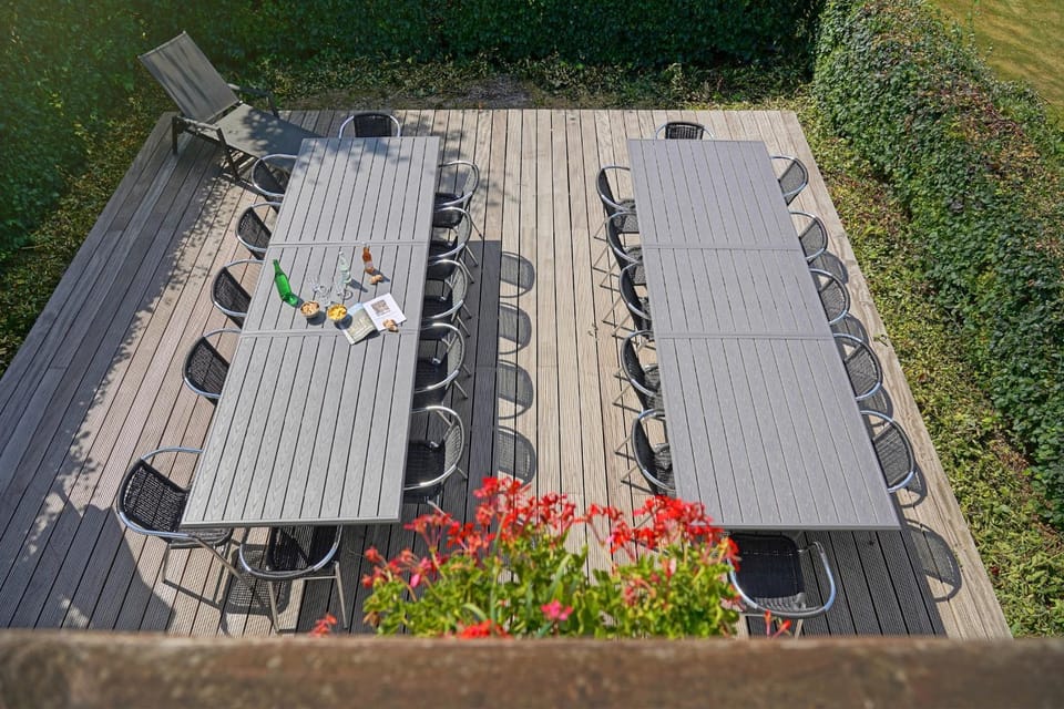 View (from property/room), Balcony/Terrace, Dining area