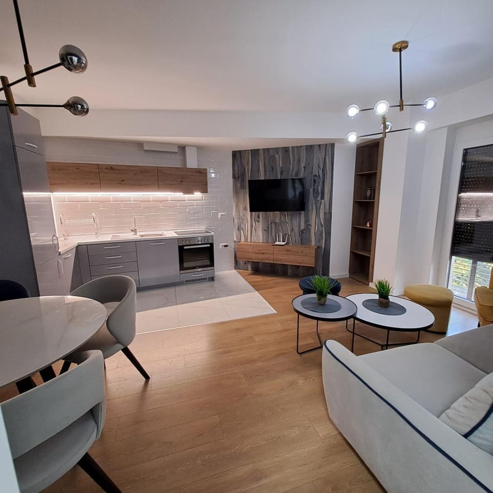 RINES Apartment House in Ohrid