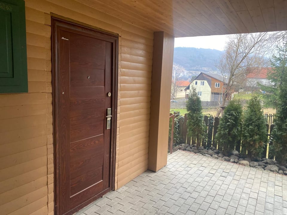 SKH L , 1 apartment, 2 bedrooms, 4-9 person House in Romania