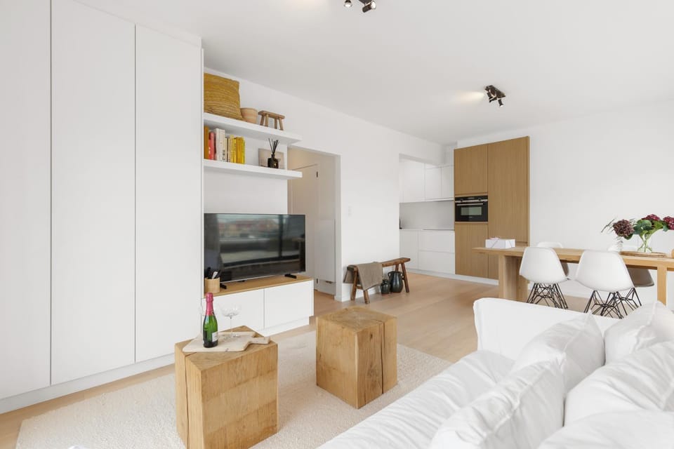 TV and multimedia, Kitchen or kitchenette, Seating area, Dining area