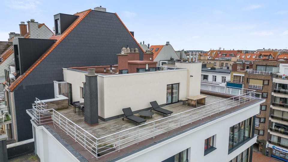Property building, Balcony/Terrace