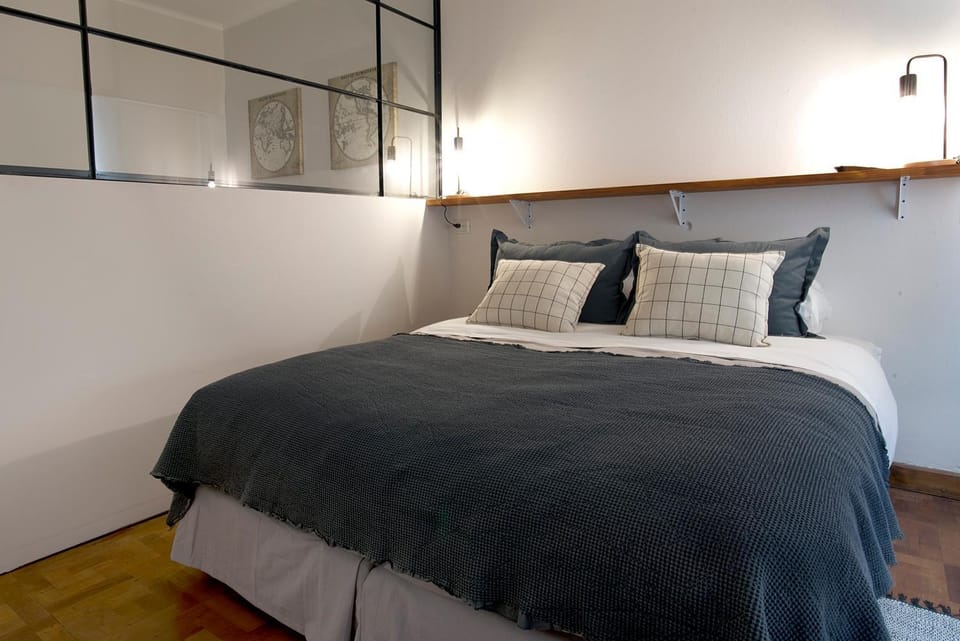 Bed, Photo of the whole room
