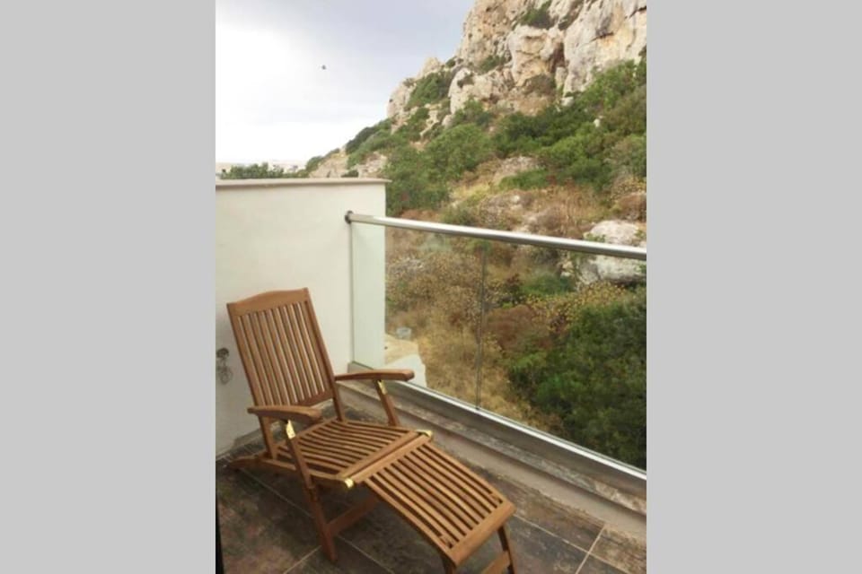 Mellieha Luxury Penthouse with sea & country views Apartment in Malta