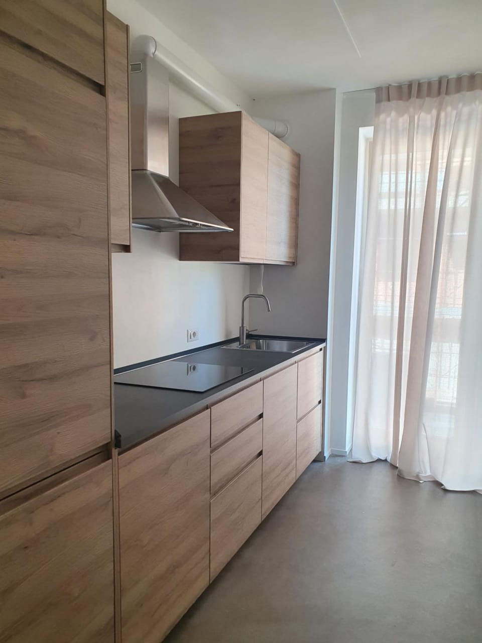 Kitchen or kitchenette, Kitchen or kitchenette, stove, kitchen, Internal: Not applicable to any particular room