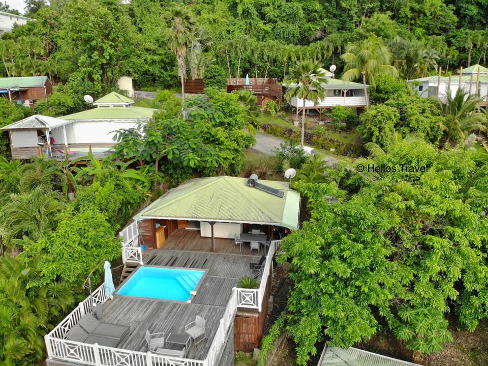 Property building, Day, Neighbourhood, Natural landscape, Bird's eye view, Garden, Garden view, Pool view, Swimming pool, sunbed