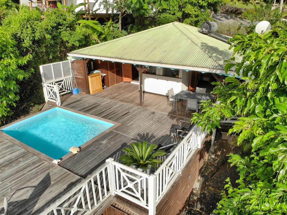 Property building, Patio, Day, Bird's eye view, Garden, View (from property/room), Balcony/Terrace, Dining area, Garden view, Pool view, Sea view, Swimming pool, sunbed