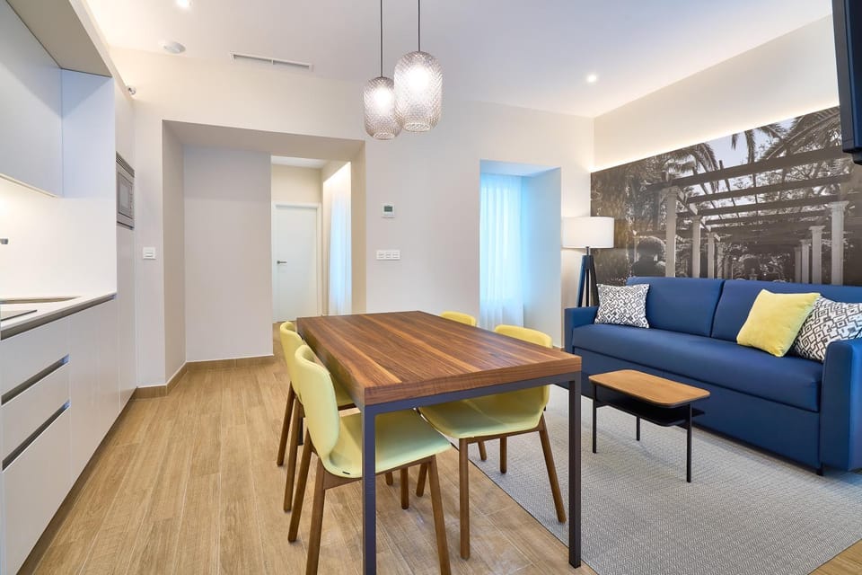Living room, Seating area, Dining area