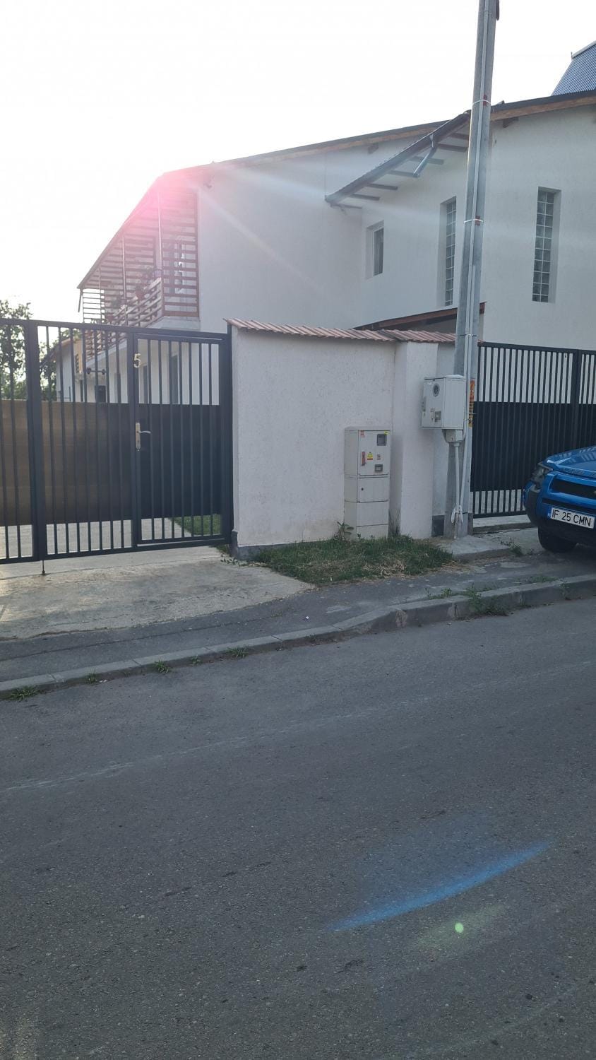 Luca's studio 3 ,Close to Therme Bucharest, Airport Otopeni Apartment in Romania