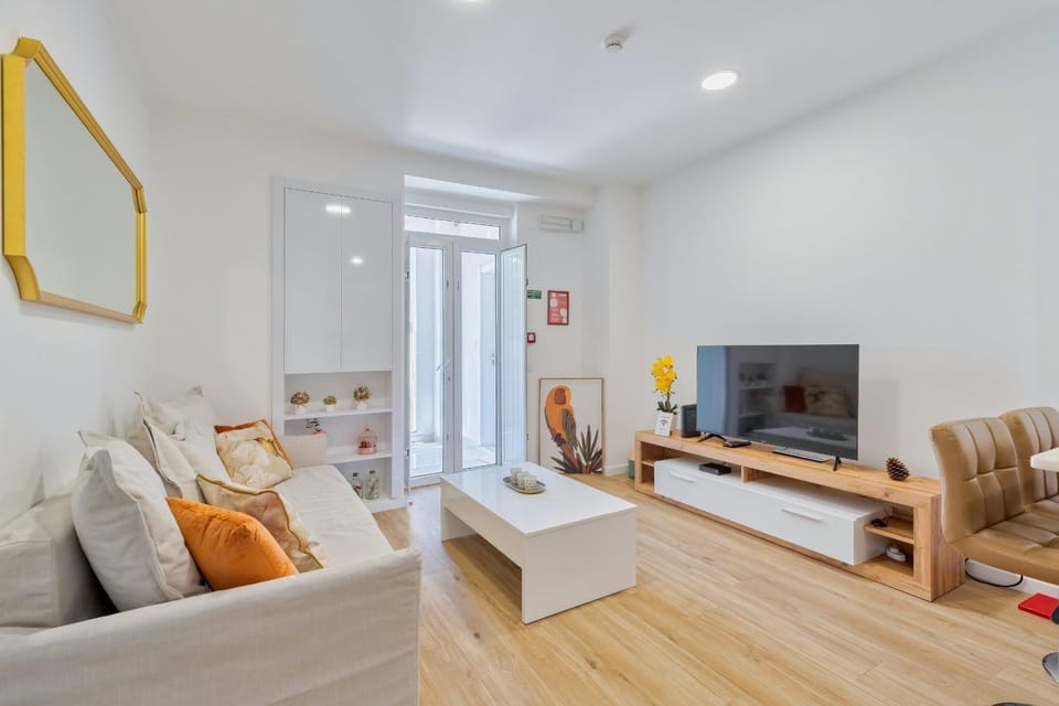 Communal lounge/ TV room, Living room