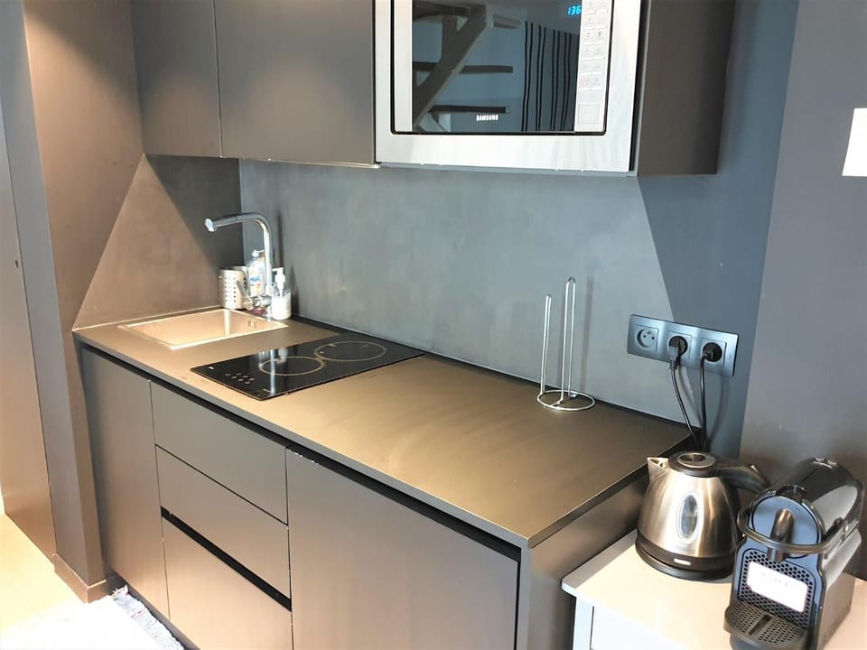Duplex balcon centre mer 407 Apartment in Nice