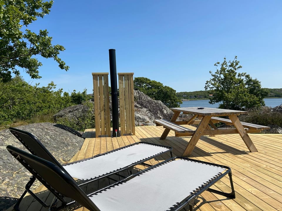 Mycket trevlig stuga på Brännö med havsutsikt House in Gothenburg