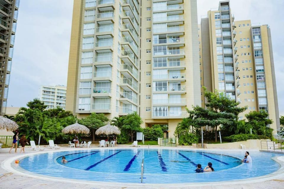 Property building, Swimming pool, Swimming pool