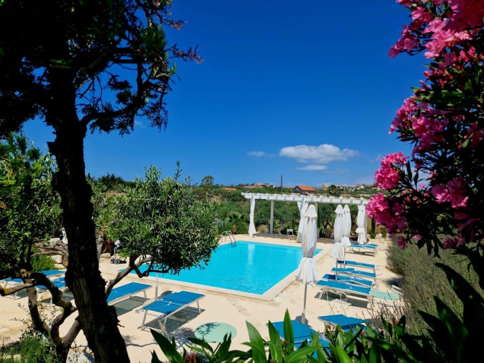 Garden, Garden view, Pool view, Swimming pool