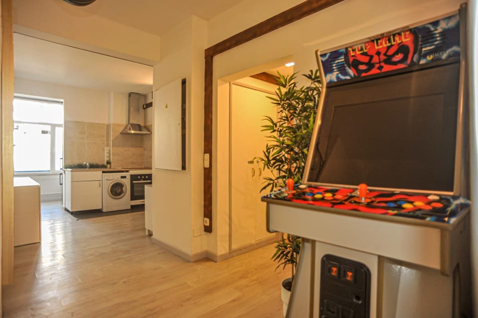 Kitchen or kitchenette, Communal kitchen