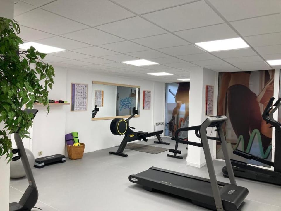 Fitness centre/facilities, Sports