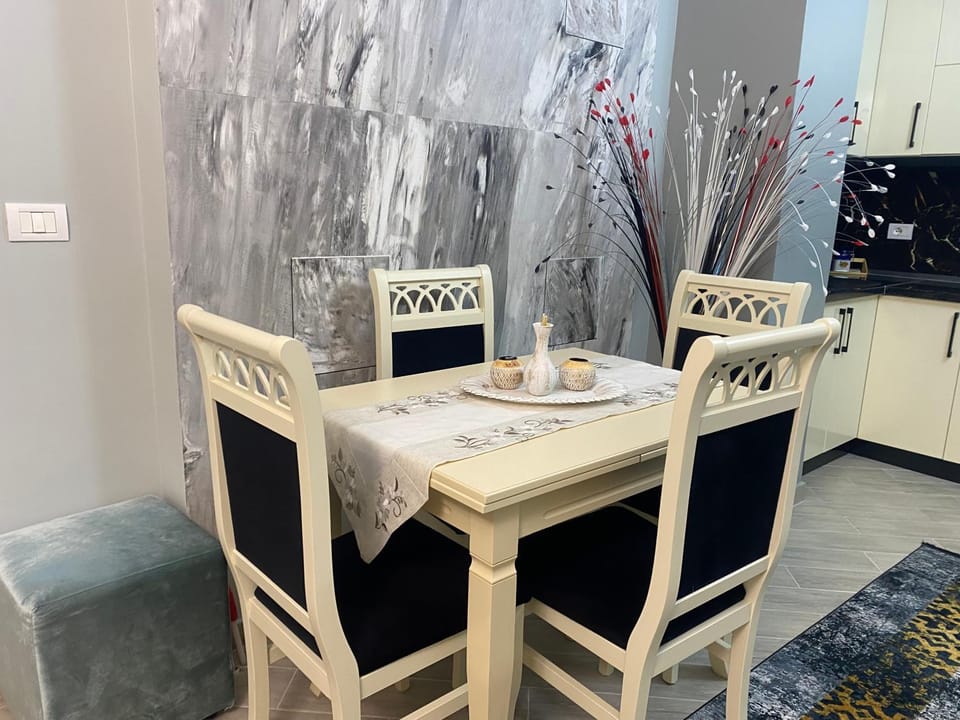 TV and multimedia, Kitchen or kitchenette, Living room, Seating area, minibar