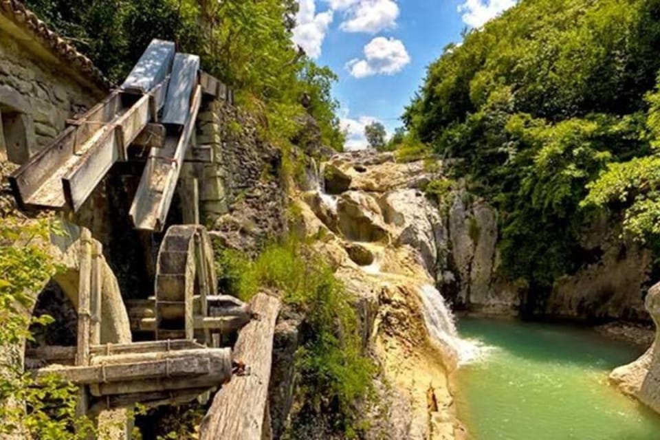 Nearby landmark, Spring, Day, Natural landscape, River view