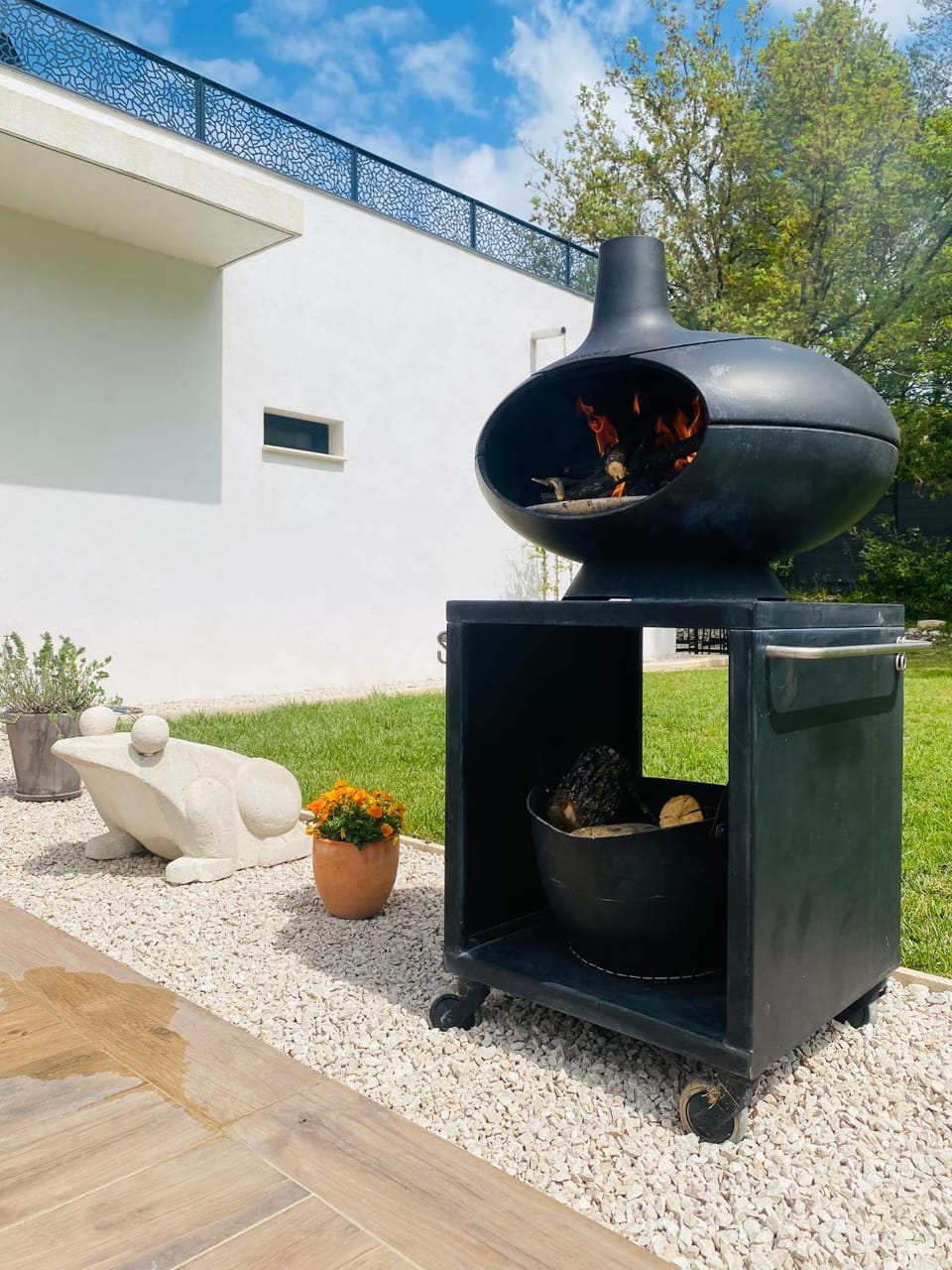 BBQ facilities, Garden