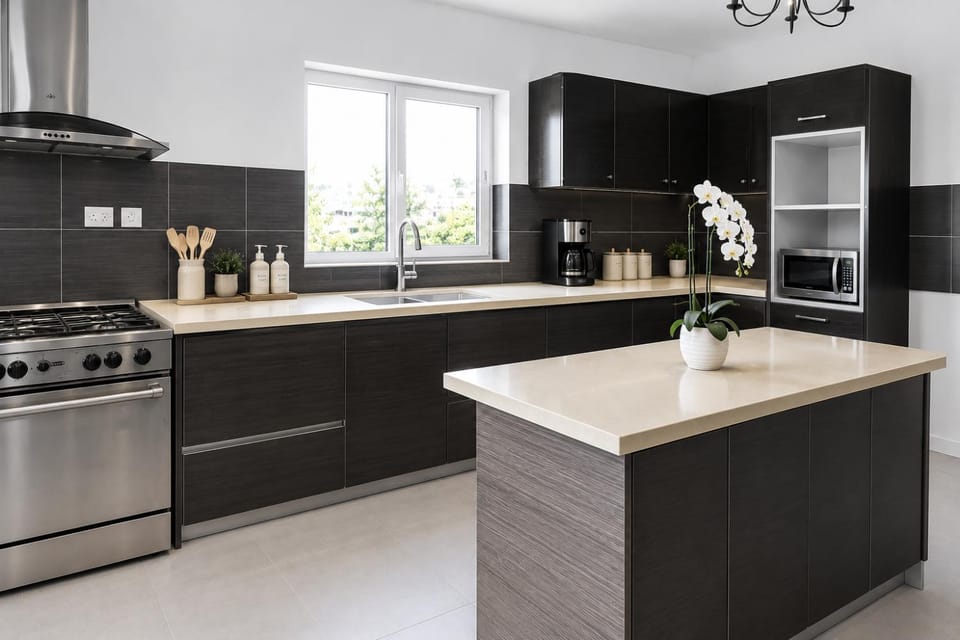 Kitchen or kitchenette, kitchen