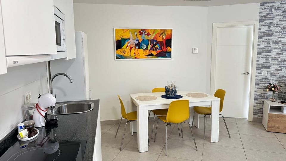 Kitchen or kitchenette, Living room, Seating area, toaster