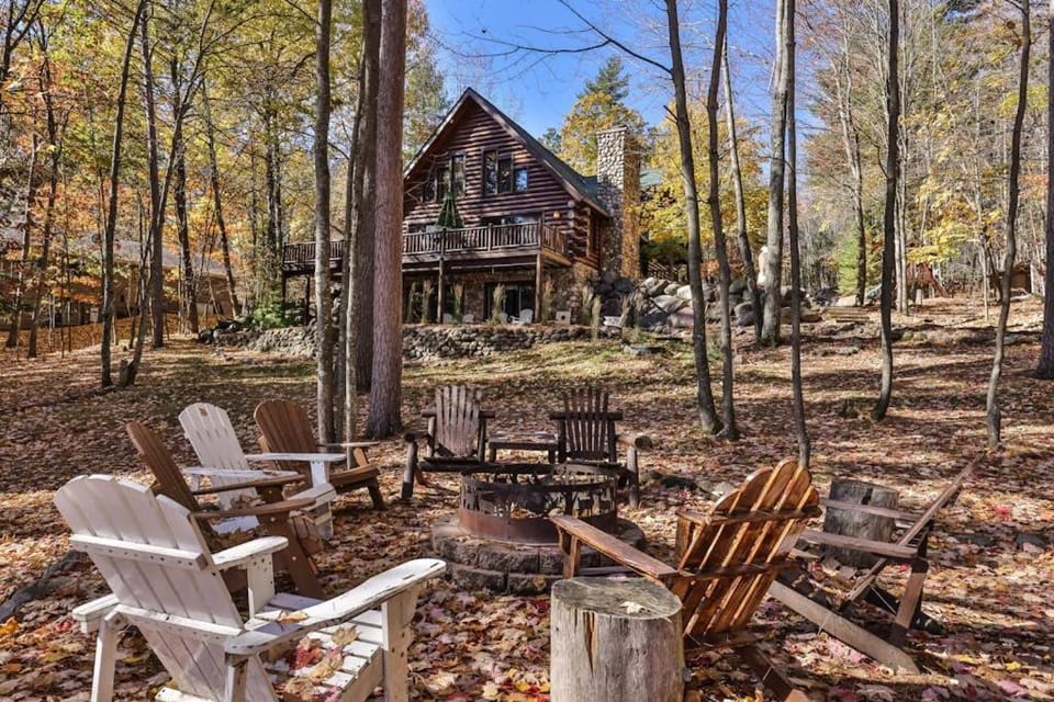 Cranberry Cove Lodge House in Wisconsin