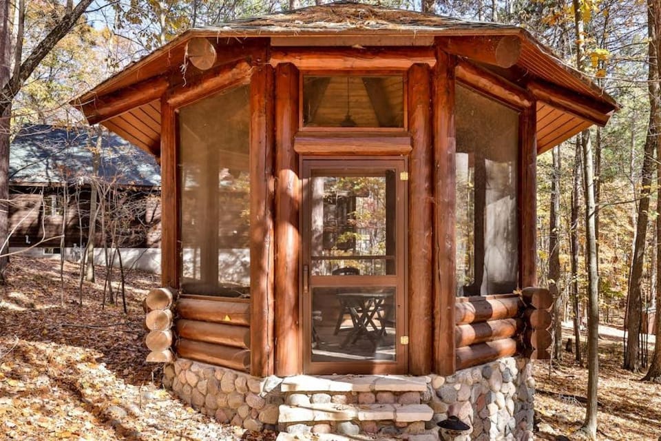 Cranberry Cove Lodge House in Wisconsin