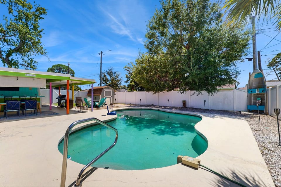 Pinellas Park Cottage House in Pinellas Park
