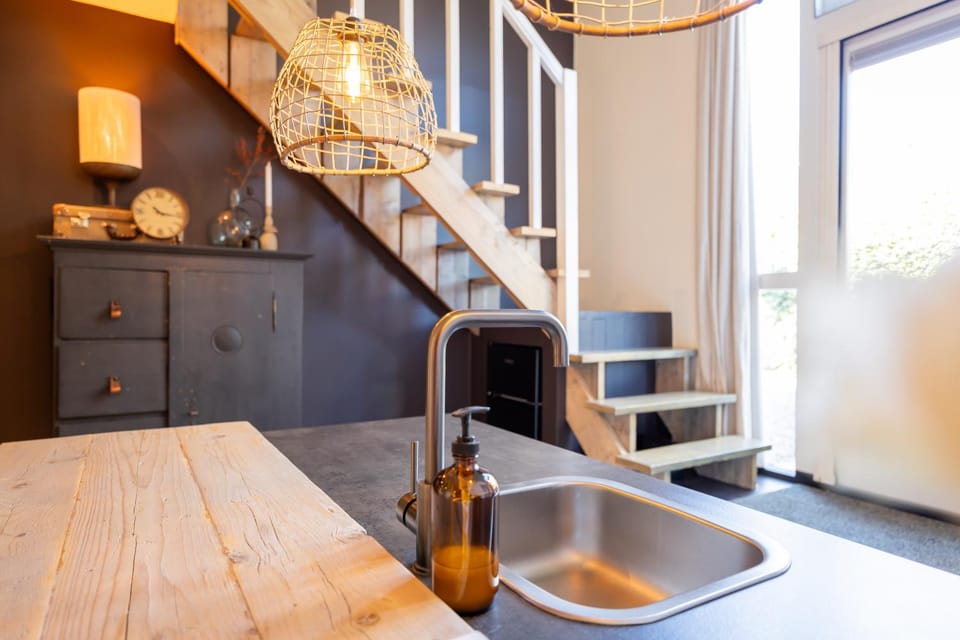 Kitchen or kitchenette, Breakfast