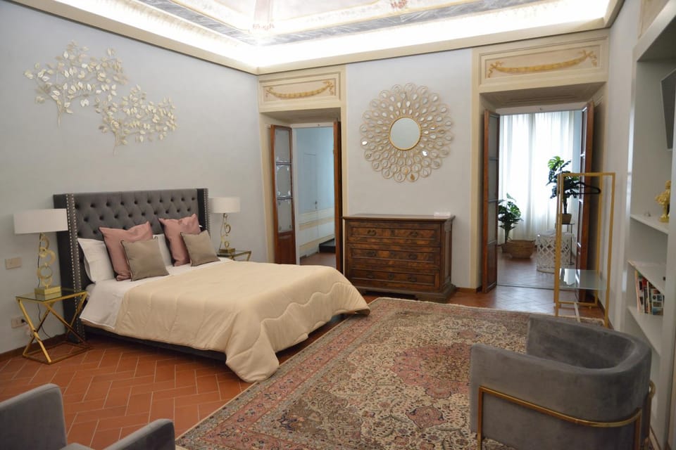 Photo of the whole room, Decorative detail, Bedroom