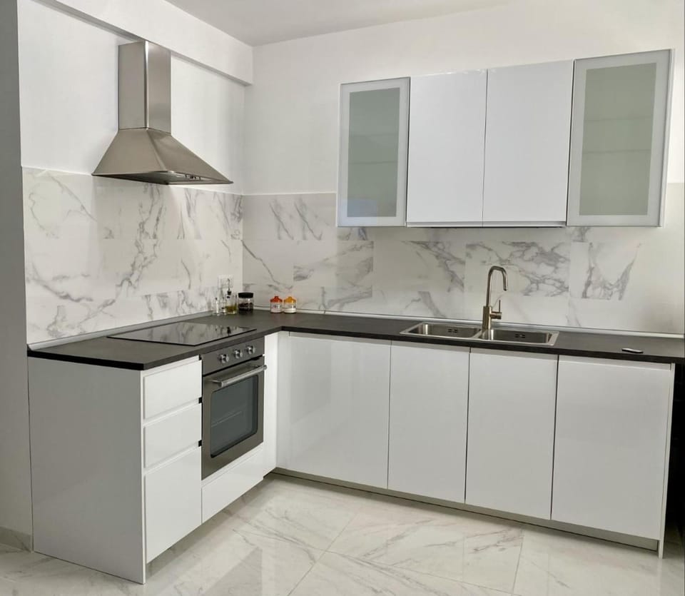 The Cove 1.3km from beach House in Formia