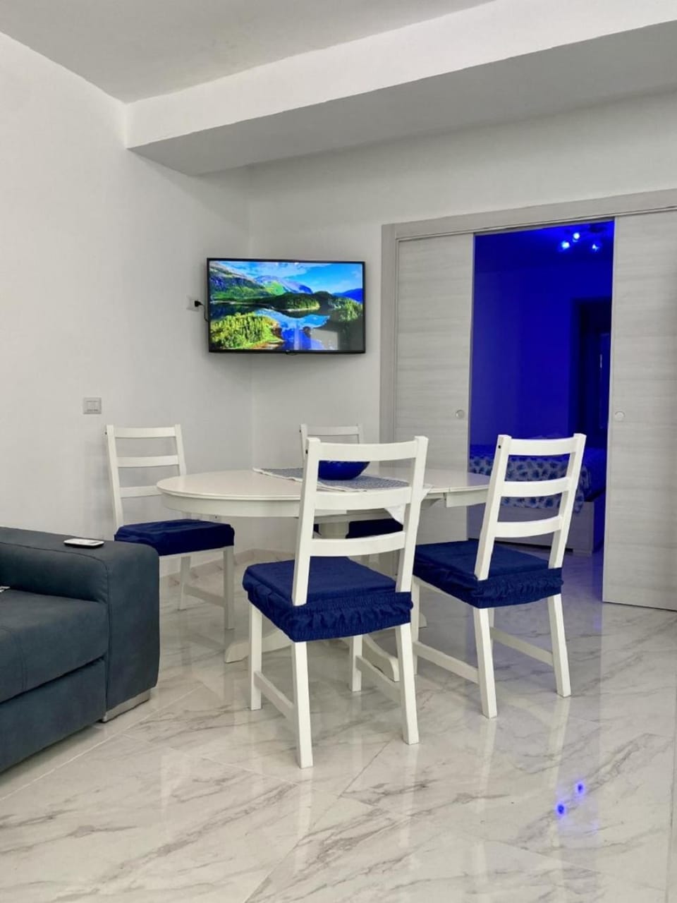 The Cove 1.3km from beach House in Formia