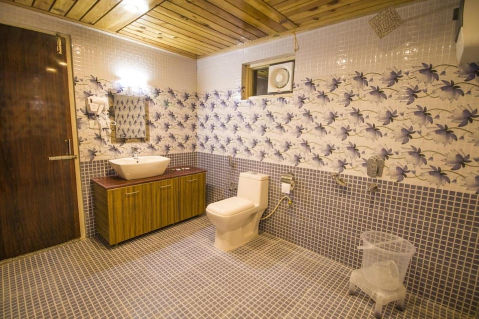 Toilet, Bathroom