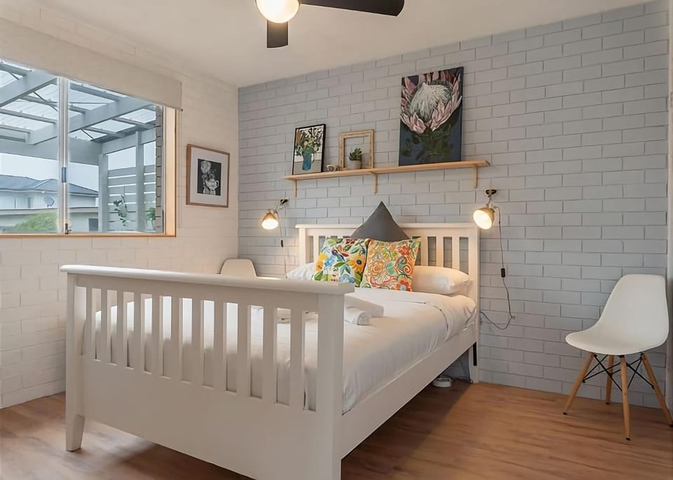 Lemongrass Apartment in Middle Arm