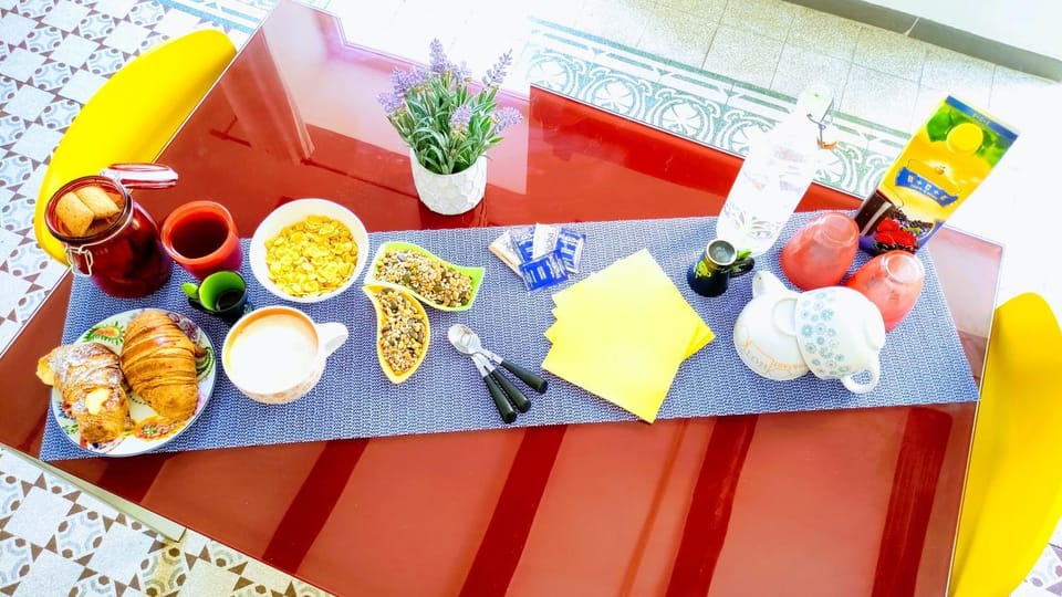 Food and drinks, Food, Breakfast