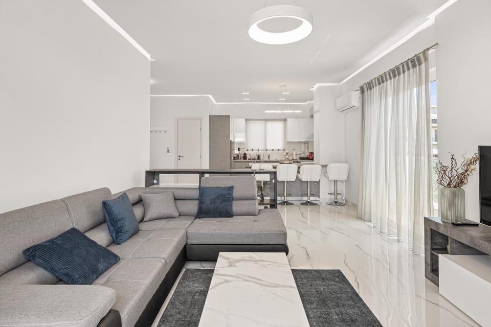 Kitchen or kitchenette, Living room, Seating area