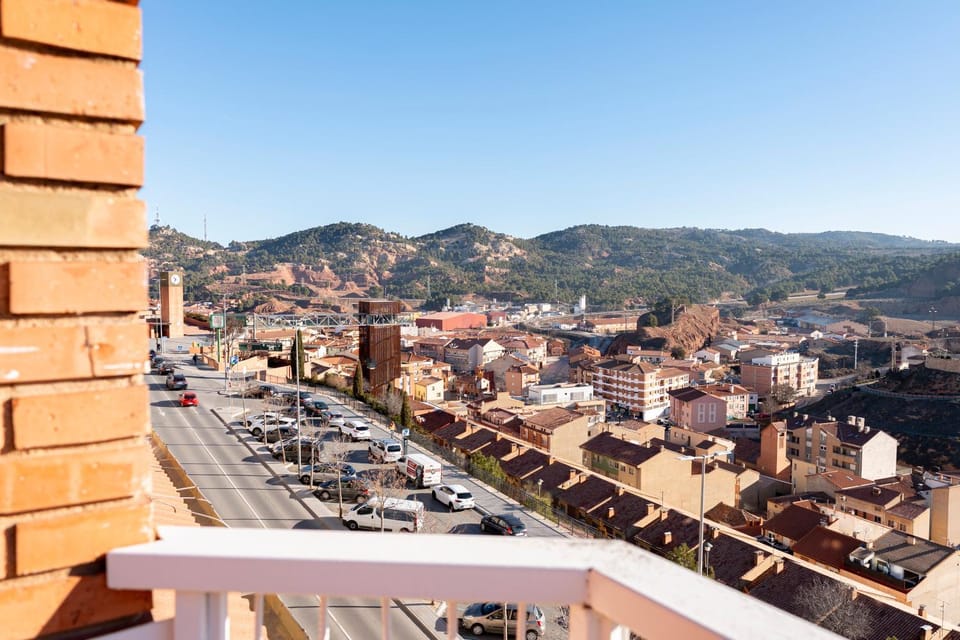 TeruelHome IV Atico con vistas y aparcamiento en el centro Apartment in Teruel
