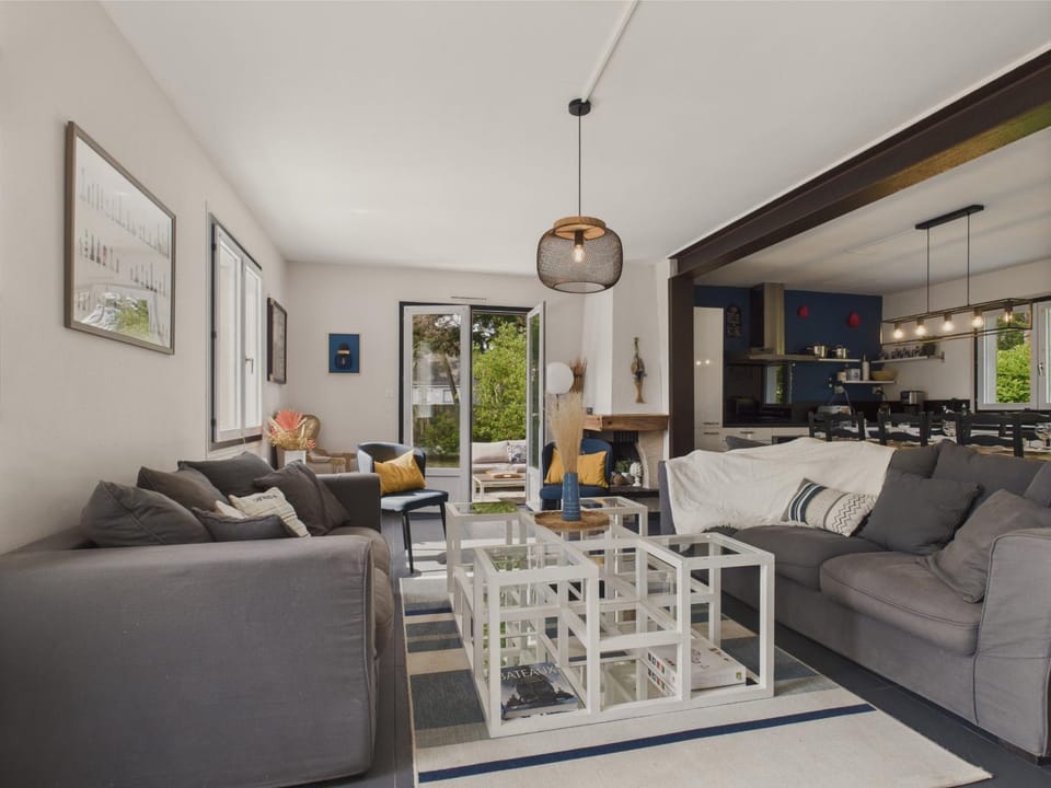 Communal lounge/ TV room, Living room