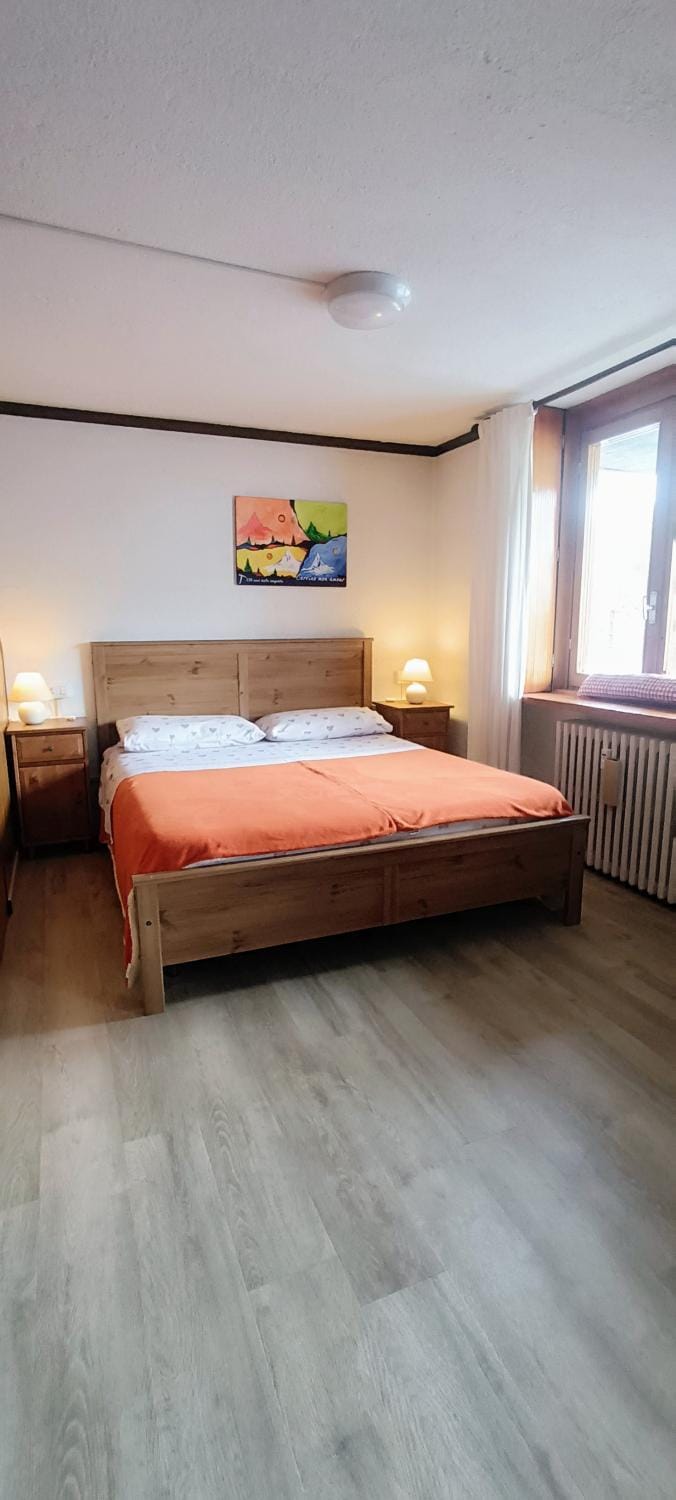 Bed, Photo of the whole room, Decorative detail, furniture, heating, internet, wardrobe