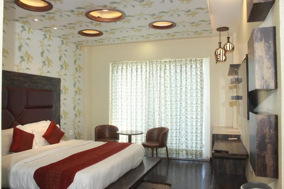 S S INTERNATIONAL Hotel in Himachal Pradesh