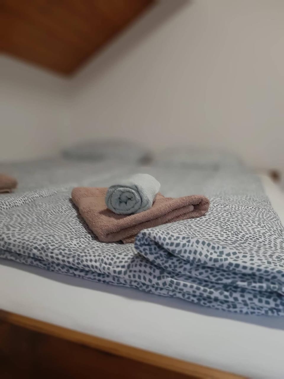 Bedroom, wardrobe, air conditioner