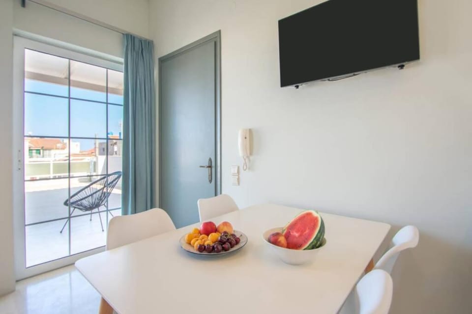 TV and multimedia, Balcony/Terrace, Dining area