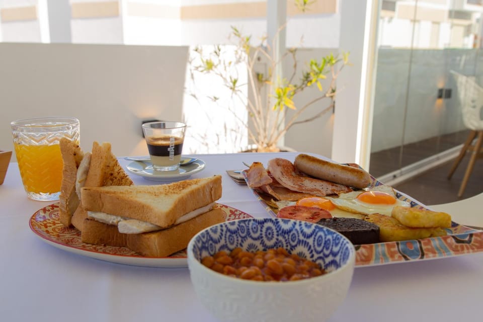 Breakfast, Breakfast