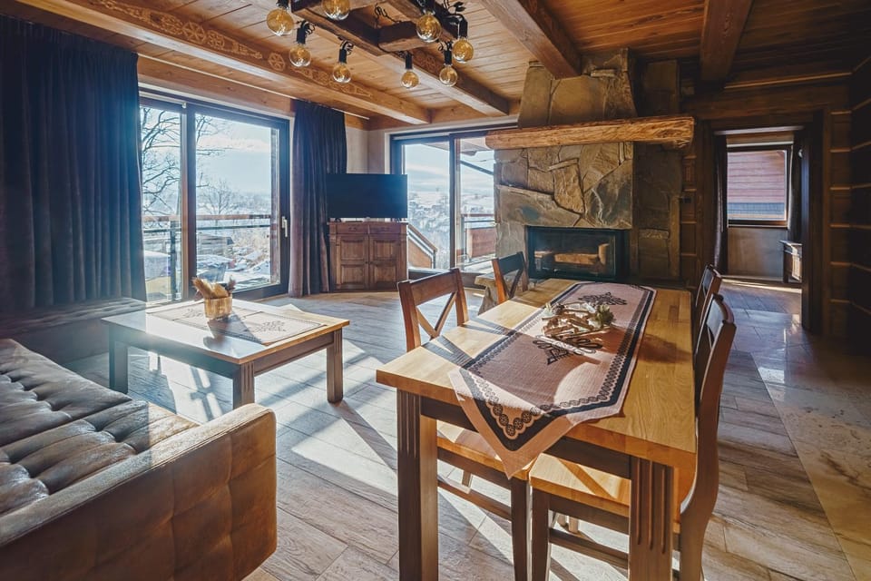 View (from property/room), Living room, Seating area, Dining area, flat iron