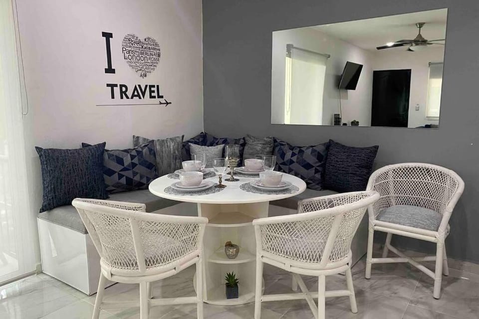 Bright Luxury Apartment with swimming pool Apartment in Playa del Carmen
