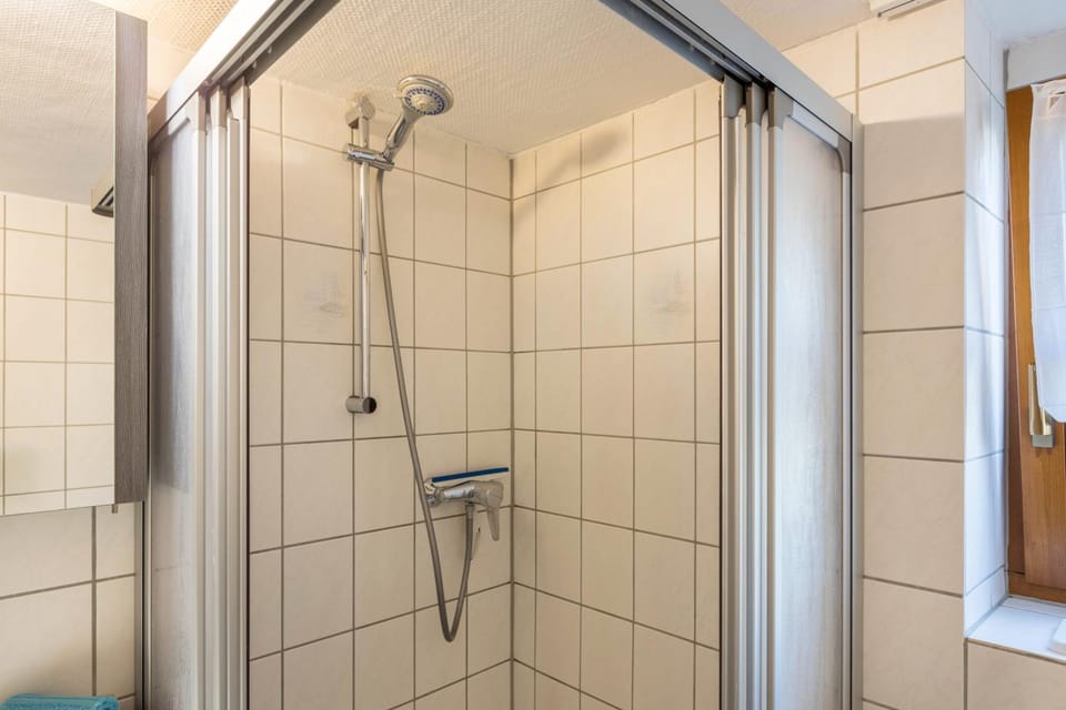 Bathroom, Living room