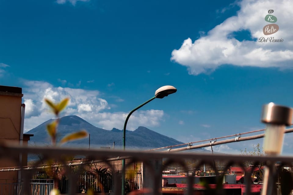 Balcony/Terrace, Mountain view