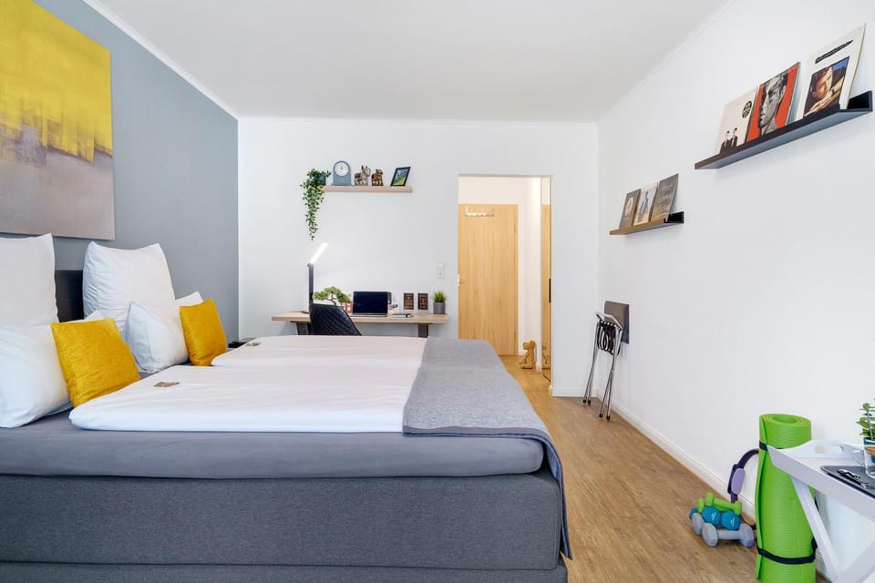 Bed, Photo of the whole room